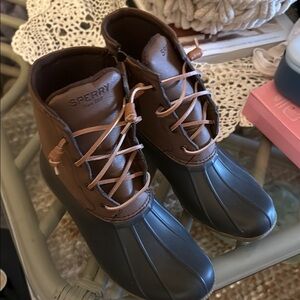 Sperry Women's Brown and Black Duck Boots